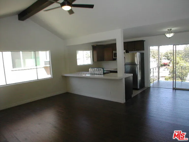 1326 S Ridgeley Dr #6 — Photo 4