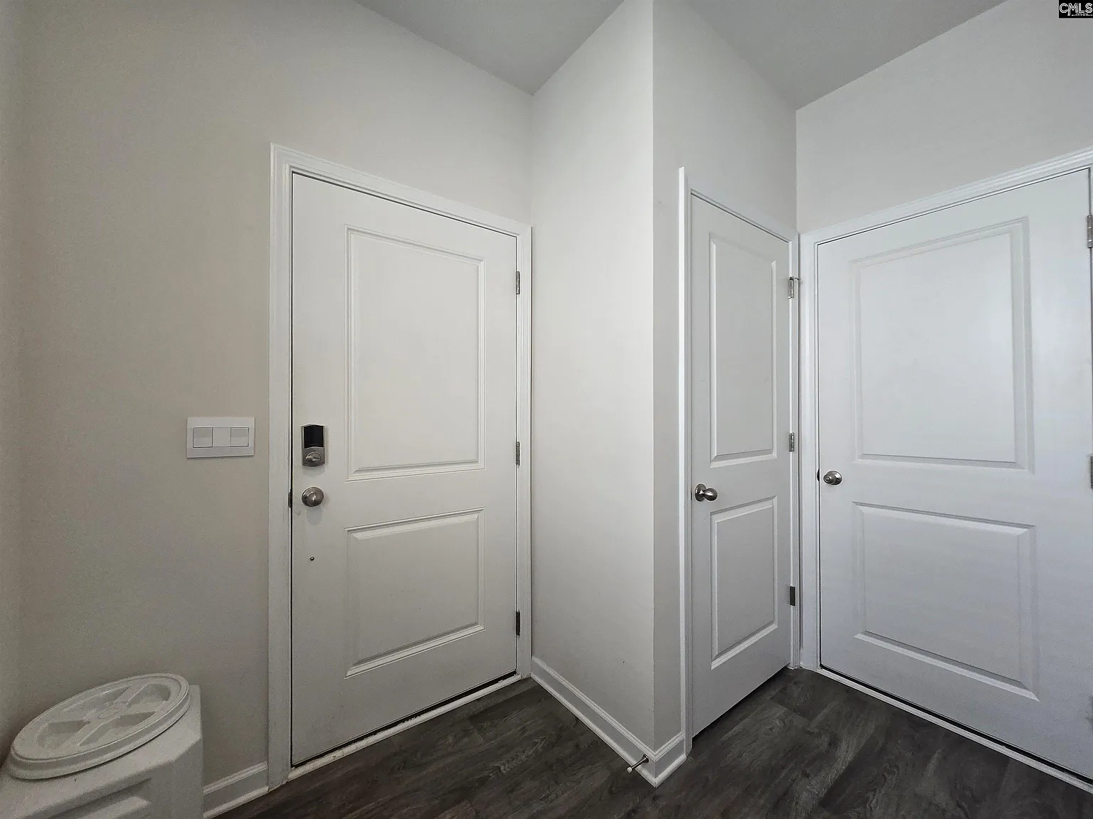 3 bed, 1257 sqft, $2,100 — Photo 4