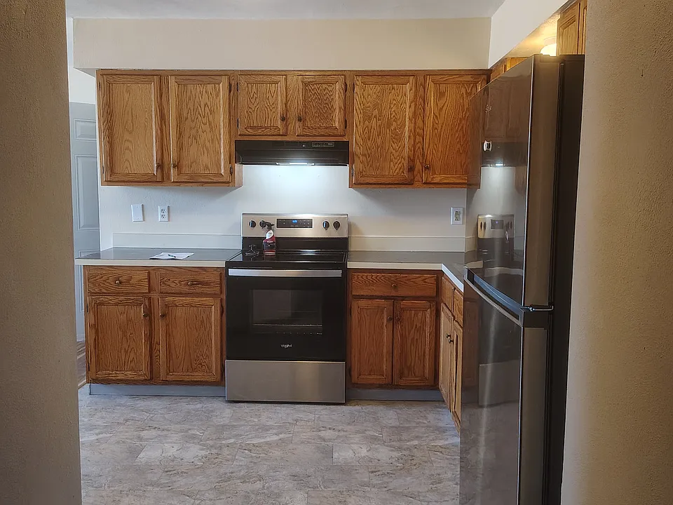 314 Conklin Ave #4