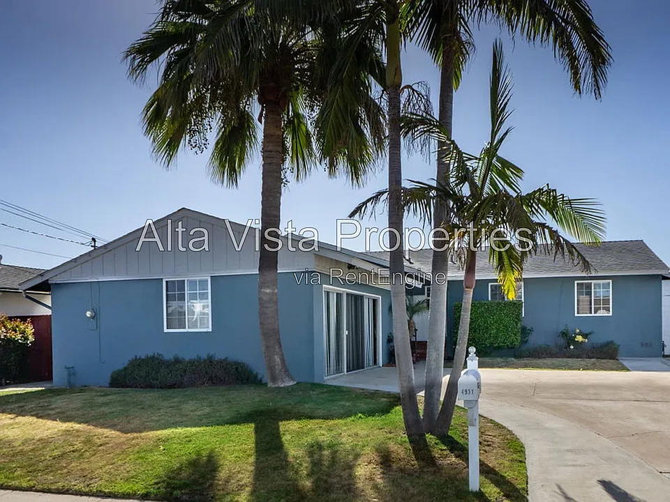 4931 September St