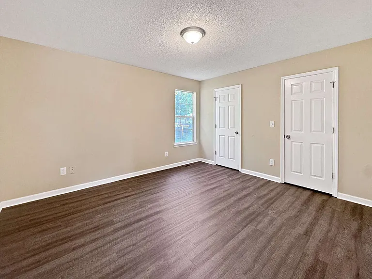4012 Sutton Rd — Photo 6