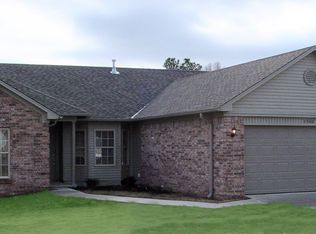 1300 Shirewood Ct, Benton, AR 72015