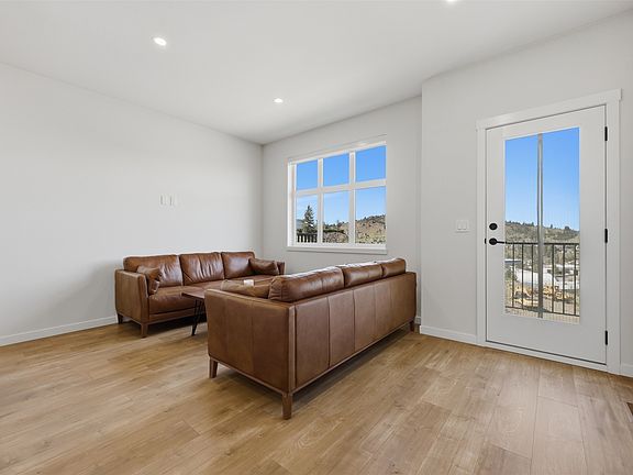 5th image of 1701 Foxtail Dr #123