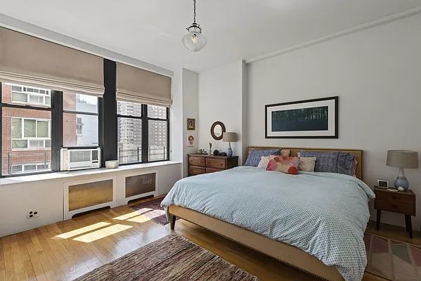 Sold by Compass | media 18