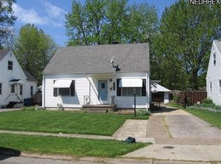 966 Warwick Dr, Sheffield Lake, OH 44054