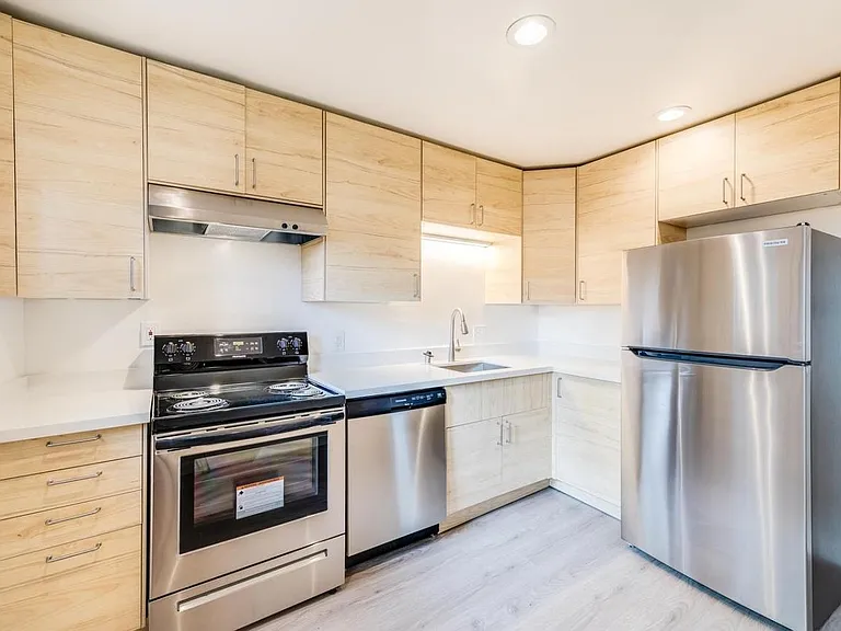 1382 Valota Rd — Photo 8
