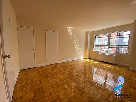 Rented by FirstService Realty (legacy) | media 6