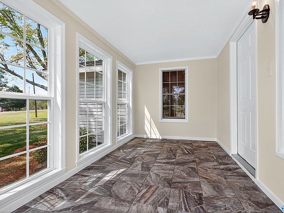 3rd image of 2587 Alfords Bend Rd