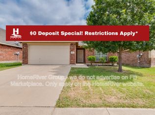 9808 Sparrow Hawk Ln, Fort Worth, TX 76108