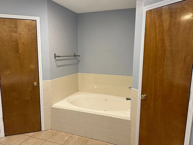 3243 S Nettleton Ave — Photo 11