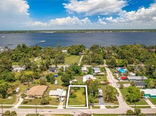 3679 Seminole Ave #8, Fort Myers, FL 33916