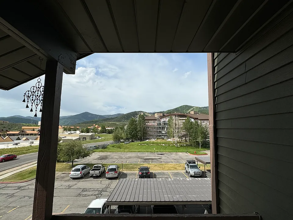 6821 N 2200 W #11F