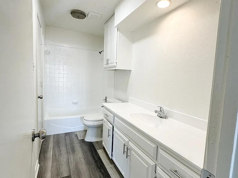 120 Wildwood Dr #120 — Photo 8