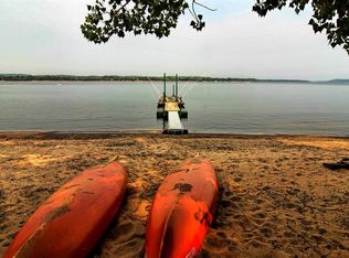 276 Cove Rd, Hudson, WI 54016