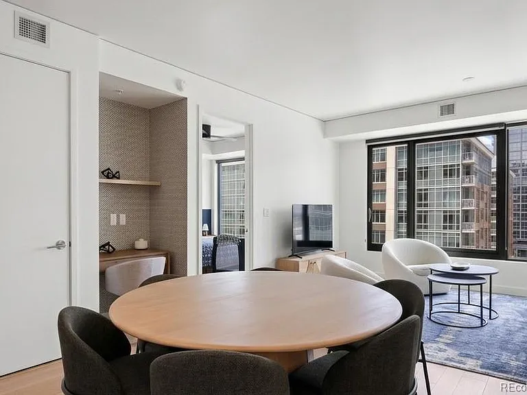 1750 Wewatta St #1127 — Photo 11