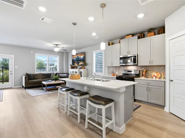 8412 Arden Valley Ln, Houston, TX 77063