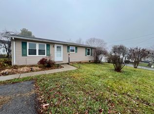 185 Apple Tree Dr, Ranson, WV 25438