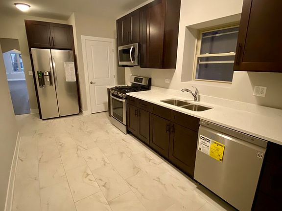 5th image of 8048 S Marshfield Ave