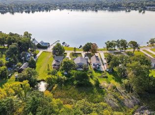9259 Silverside Dr, South Lyon, MI