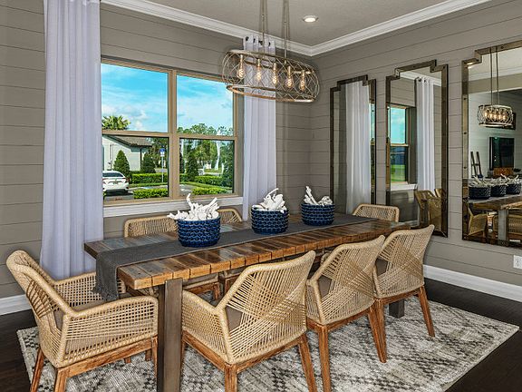 Casabella Dining Room