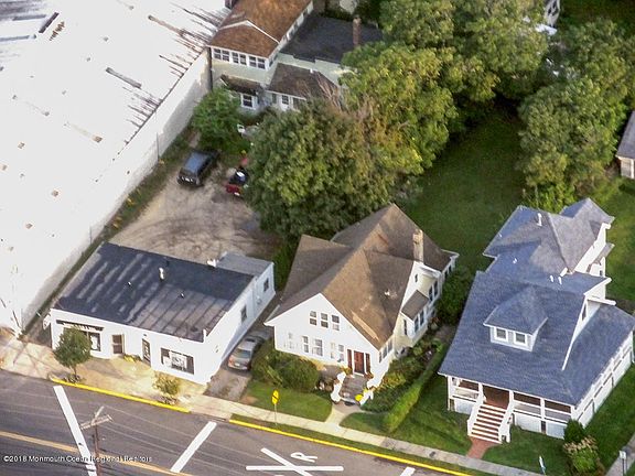 5th image of 405 Arnold Ave