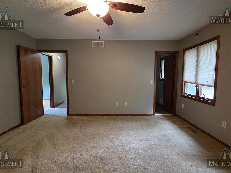 703 Northern Hills Dr NE — Photo 43
