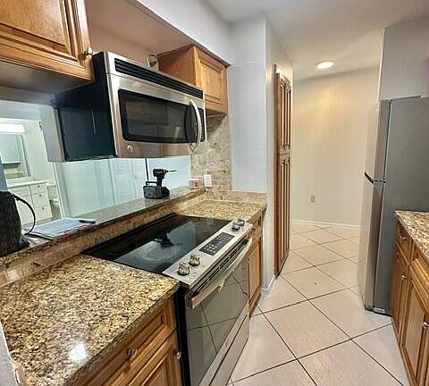4th image of 2305 N Congress Avenue #11