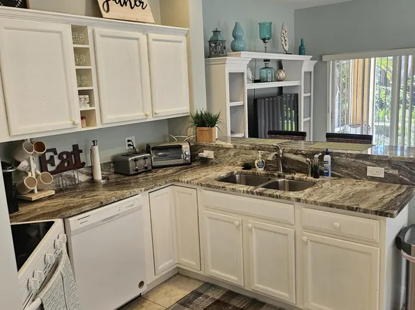 8227 Mulligan Cir #A, Pt Saint Lucie, FL 34986