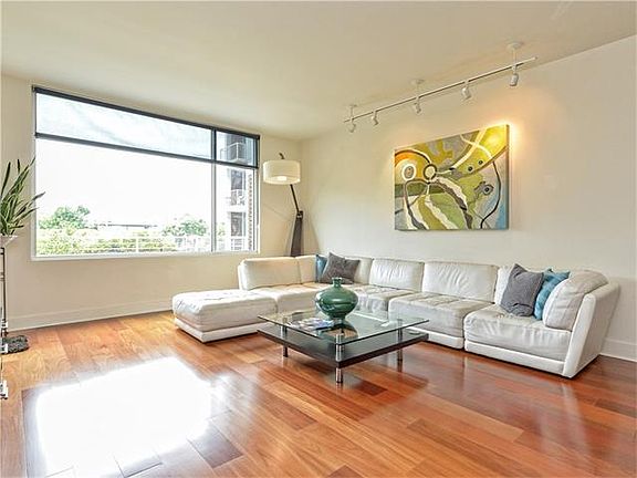 4th image of 210 Lee Barton Dr Unit 218