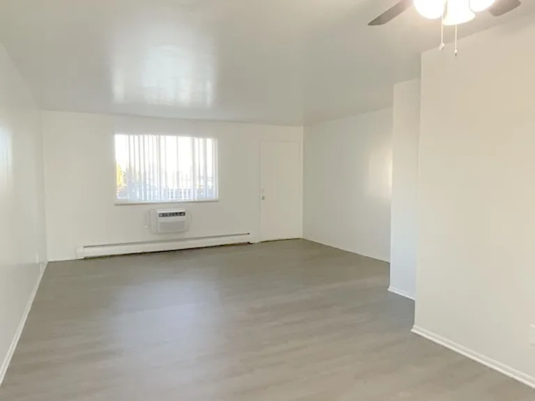 Lampliter Apartments — Photo 38