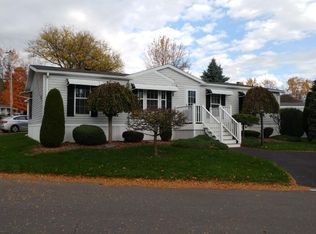 28 Kris Ann Dr, New Hartford, NY 13413