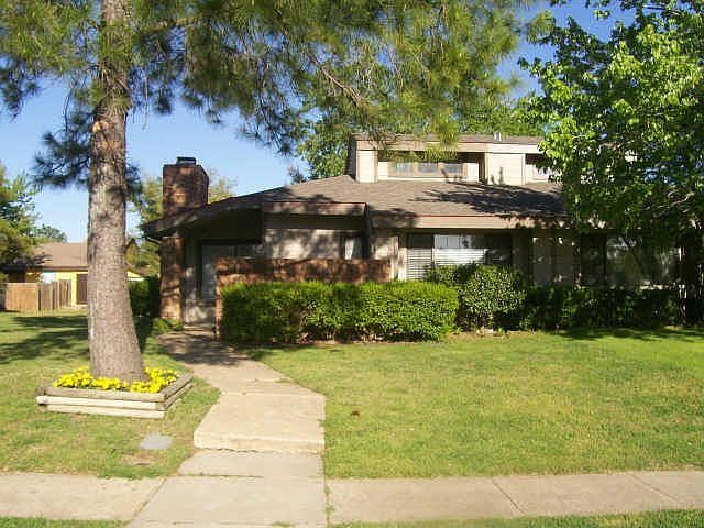 1st image of 565 Harvest Hill St