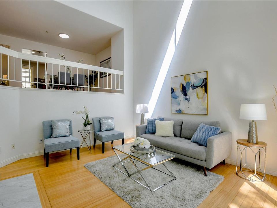 1st image of 430 Galleria Dr APT 7