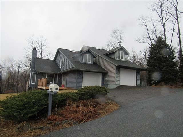 1st image of 814 Hillcrest Ave