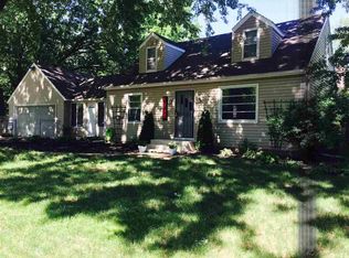 1736 Warren Rd, Rockford, IL 61108