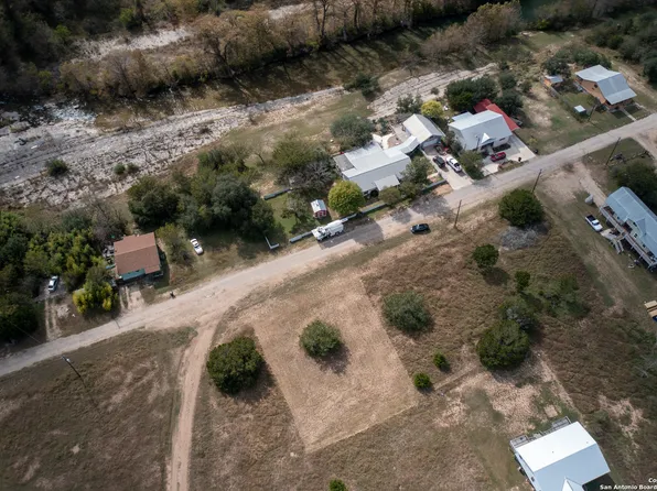 587 Enchanted River Dr LOT 19, Bandera, TX 78003