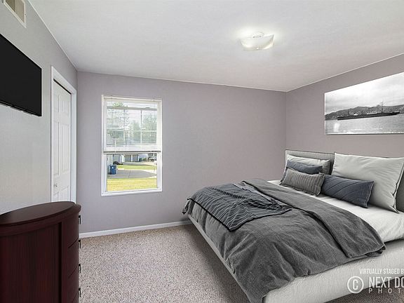 Bed - staged 2