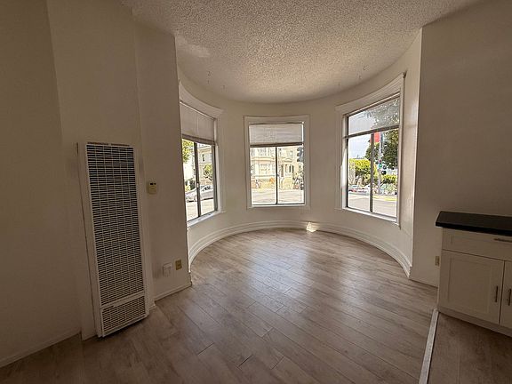 2nd image of 563 Steiner St APT 3