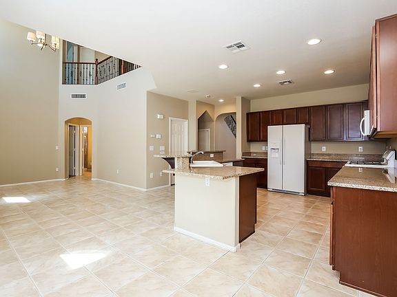 5th image of 11217 Playa Caribe Ave