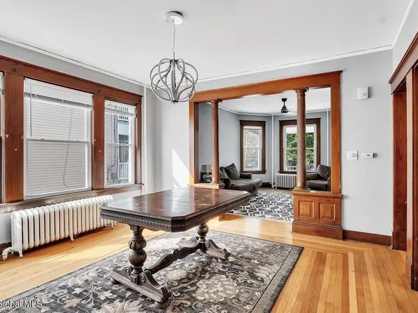 3 Saint James Pl #1, Albany, NY 12209