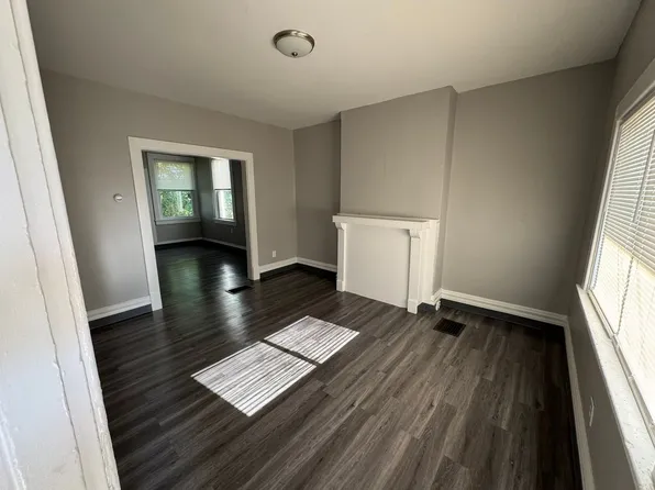 7317 Woodlawn Ave, Swissvale, PA 15218