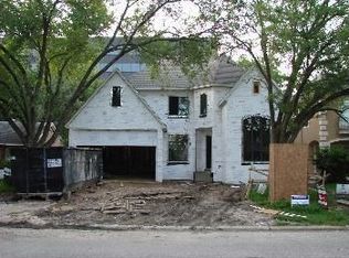 4654 Spruce St, Bellaire, TX 77401