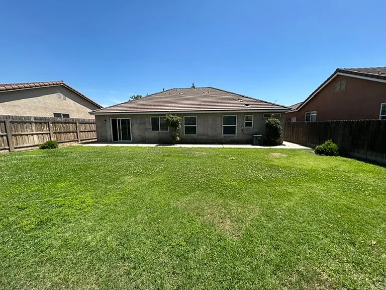6336 W Clinton Ct — Photo 9