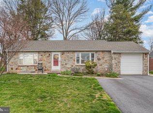 311 Dahlia Rd, Lancaster, PA 17602