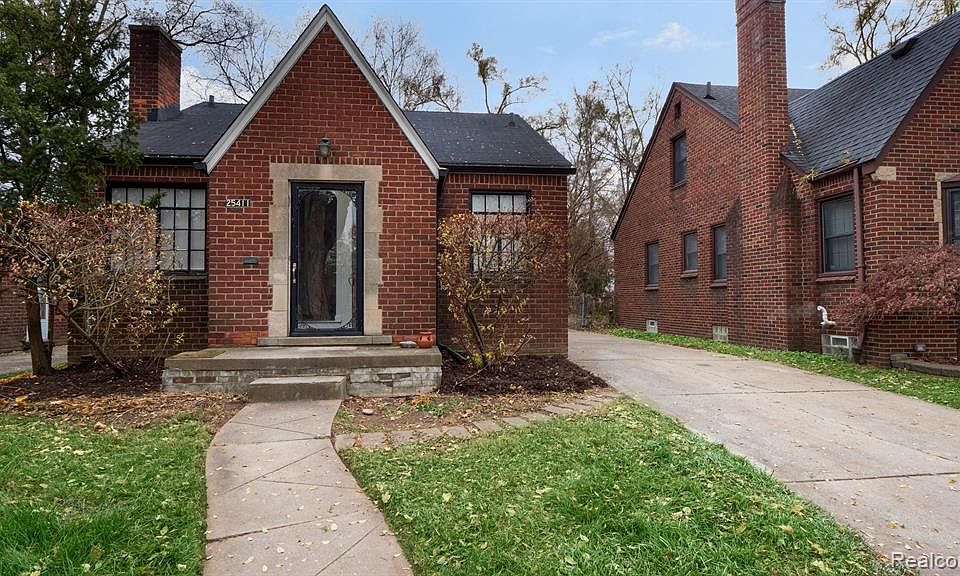 25411 Pembroke Ave Redford MI 48240 Zillow