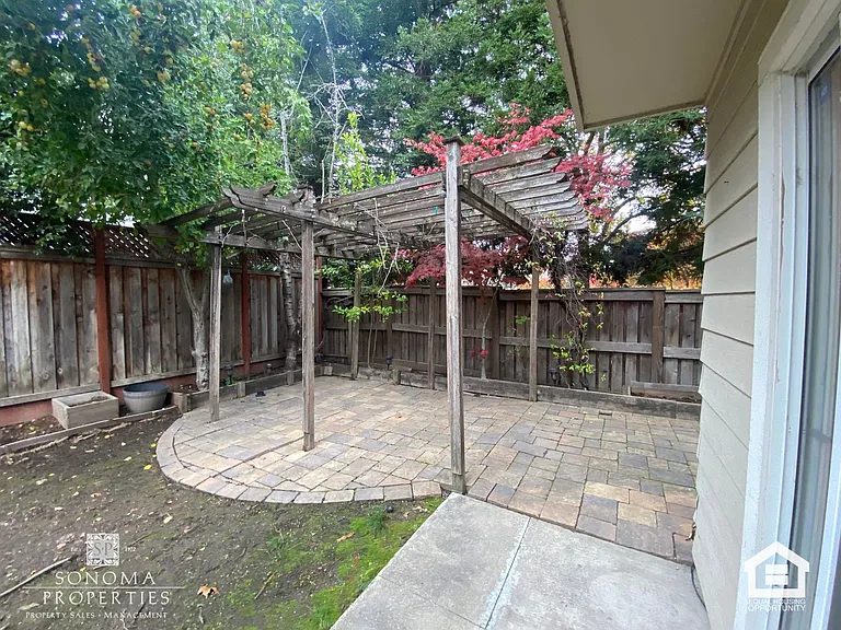 208 Todd Ave — Photo 27