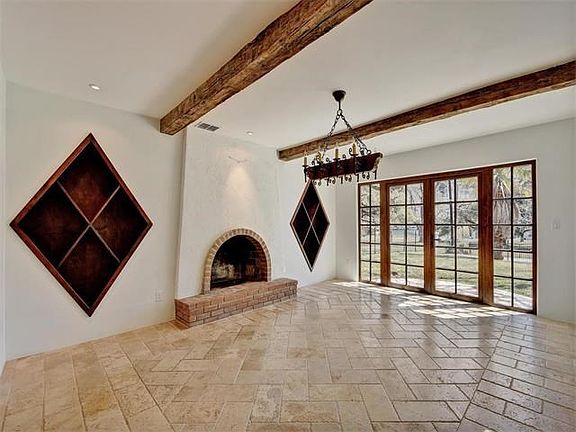4th image of 2706 Pearce Rd