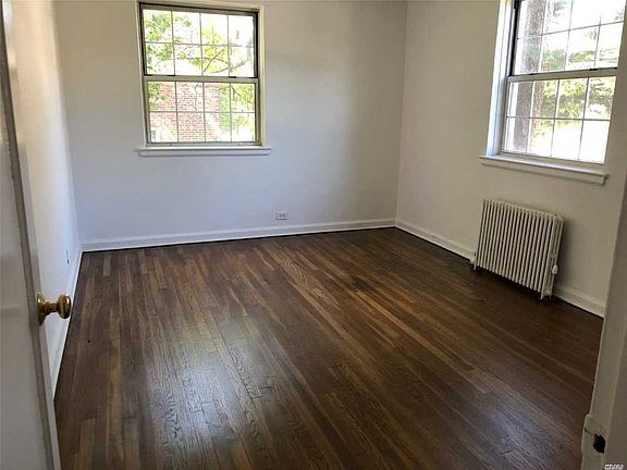 3rd image of 13838 78th Ave APT C