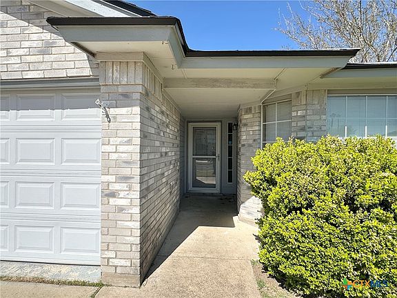 3rd image of 2309 Tracey Ann Ln