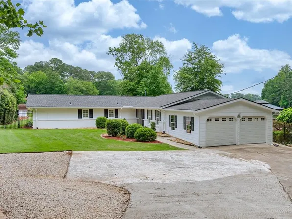 3125 Cardinal Lake Cir, Duluth, GA 30096